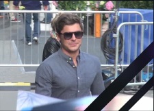 zac efron rehab 